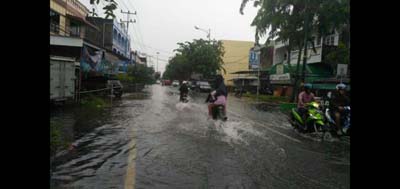  Hujan Sejak Dini Hari, Sejumlah Ruas Jalan Banjir di Bengkalis